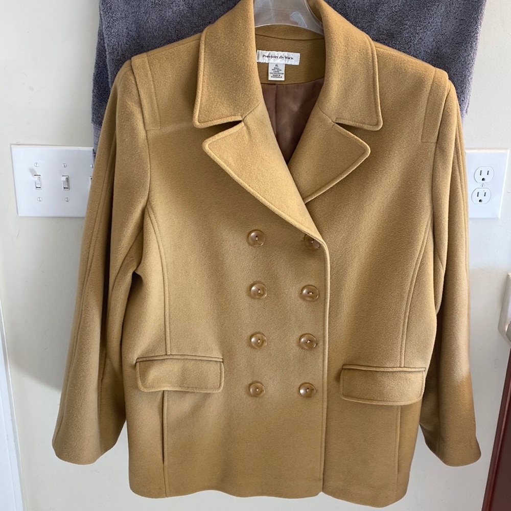 Women’s wool coat